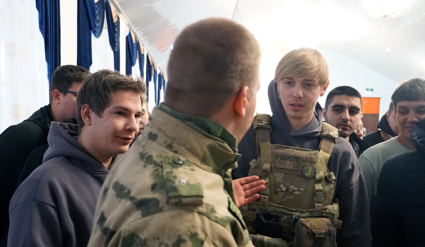 В рамках ведомственной акции «Дни Росгвардии» прошел открытый семинар в Воронежском университете