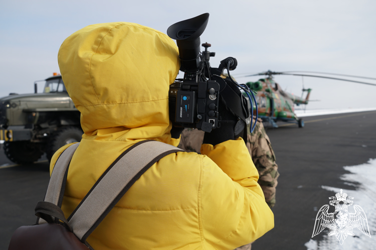 Корреспонденты «ТВ Губерния» изучили авиацию Росгвардии в Воронеже 