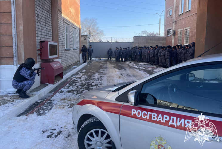 В Воронеже сотрудники вневедомственной охраны провели учебно-методическое занятие с руководящим (командным) составом филиалов вневедомственной охраны