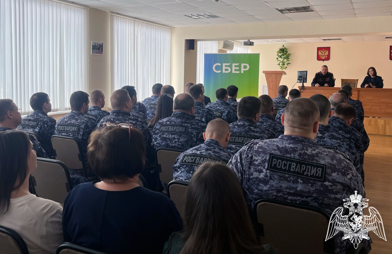 В преддверии праздника «Дня защитника Отечества» сотрудники вневедомственной охраны провели торжественное мероприятие