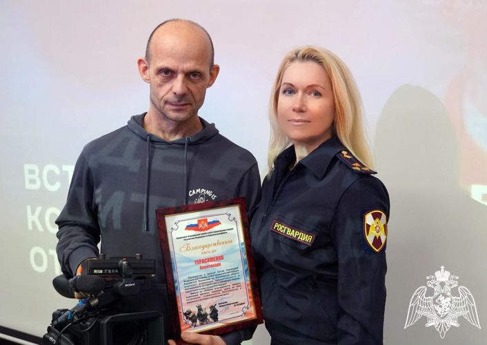 В ПРЕДДВЕРИИ ДНЯ ЗАЩИТНИКА ОТЕЧЕСТВА В ВОРОНЕЖЕ ПРЕДСТАВИТЕЛИ РОСГВАРДИИ НАГРАДИЛИ ЖУРНАЛИСТОВ ЗА ЗНАЧИТЕЛЬНЫЙ ВКЛАД В ИНФОРМАЦИОННОЕ СОПРОВОЖДЕНИЕ ДЕЯТЕЛЬНОСТИ ВЕДОМСТВА