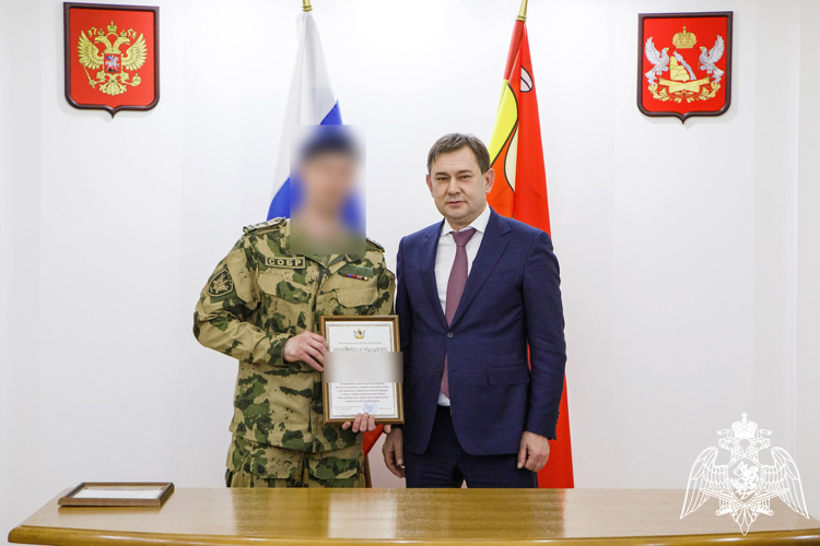 В преддверии Дня войск национальной гвардии в Воронеже наградили отличившихся офицеров СОБР «Дон» Управления Росгвардии по Воронежской области 