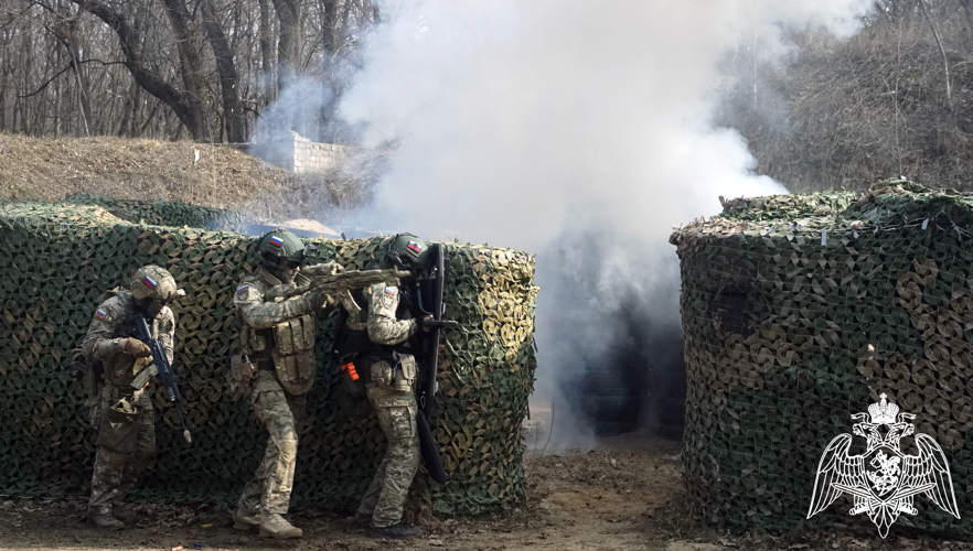 27 марта у сотрудников и военнослужащих Федеральной службы войск национальной гвардии Российской Федерации профессиональный праздник – День Росгвардии