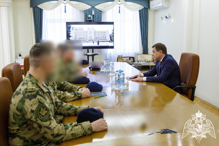В преддверии Дня войск национальной гвардии в Воронеже наградили отличившихся офицеров СОБР «Дон» Управления Росгвардии по Воронежской области 