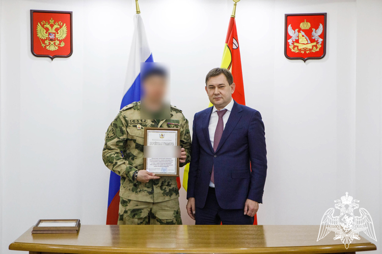 В преддверии Дня войск национальной гвардии в Воронеже наградили отличившихся офицеров СОБР «Дон» Управления Росгвардии по Воронежской области 