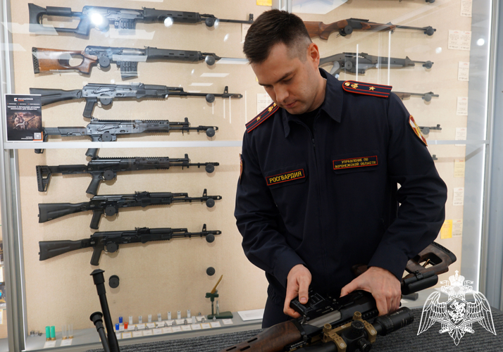 ОФИЦЕРЫ РОСГВАРДИИ В ВОРОНЕЖСКОЙ ОБЛАСТИ ЗА ПРОШЕДШУЮ НЕДЕЛЮ ПРОВЕРИЛИ СВЫШЕ 200 ВЛАДЕЛЬЦЕВ ГРАЖДАНСКОГО ОРУЖИЯ