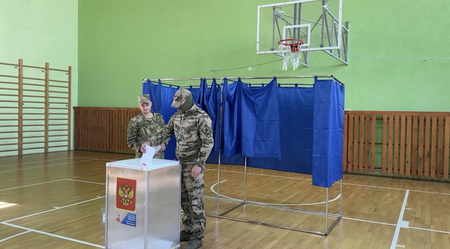 Росгвардейцы отдали голоса на выборах депутатов Воронежской областной и городской дум