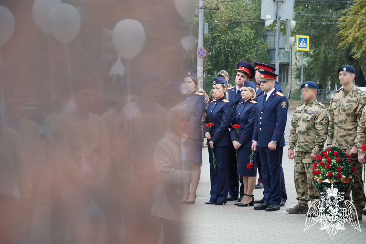 Офицеры СОБР «ДОН» Управления Росгвардии по Воронежской области присоединились к Всероссийской акции «Дни Белых Журавлей»