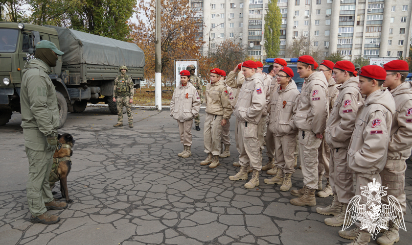 В Воронеже подразделения Росгвардии поддержали ежегодную патриотическую акцию «День призывника»  для молодежи допризывного возраста