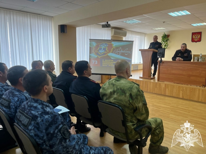 Лучших специалистов вневедомственной охраны наградили в Воронеже 