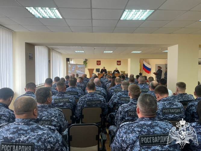 Лучших специалистов вневедомственной охраны наградили в Воронеже 