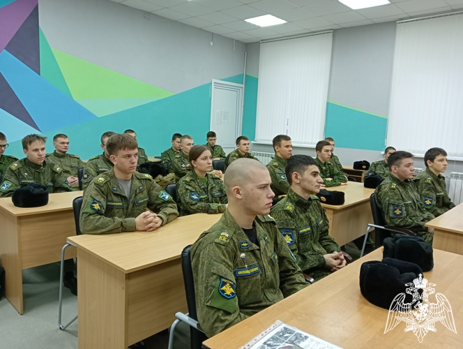 Росгвардия проводит цикл профориентационных и патриотических мероприятий в Воронежской области 