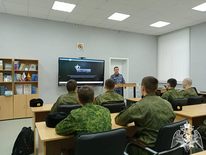 Росгвардия проводит цикл профориентационных и патриотических мероприятий в Воронежской области 