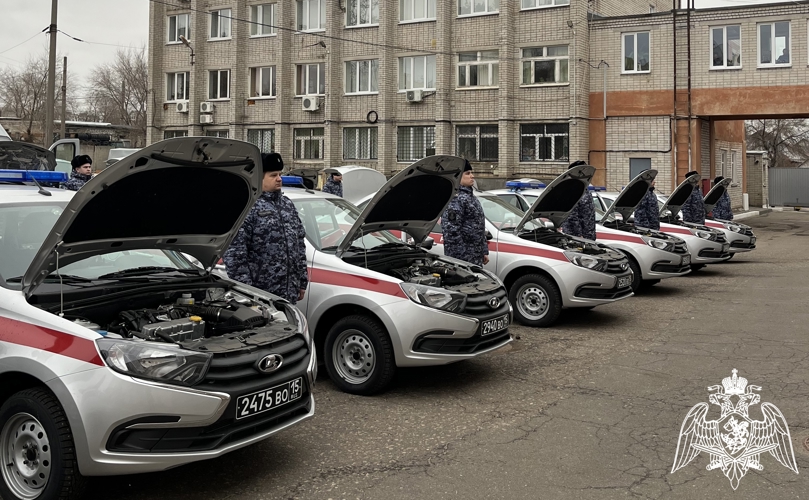 Новые служебные автомобили получили подразделения вневедомственной охраны Росгвардии в Воронеже