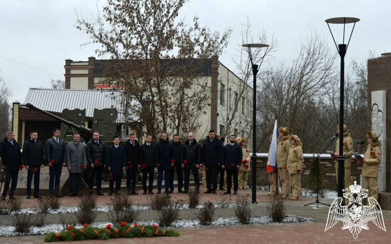 Участники программы «Герои земли Воронежской»  приняли участие в митинге памяти в День Героев Отечества