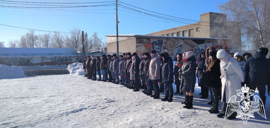 В Воронежской области росгвардейцы почтили память героев, освободивших Воронеж от немецко-фашистских захватчиков