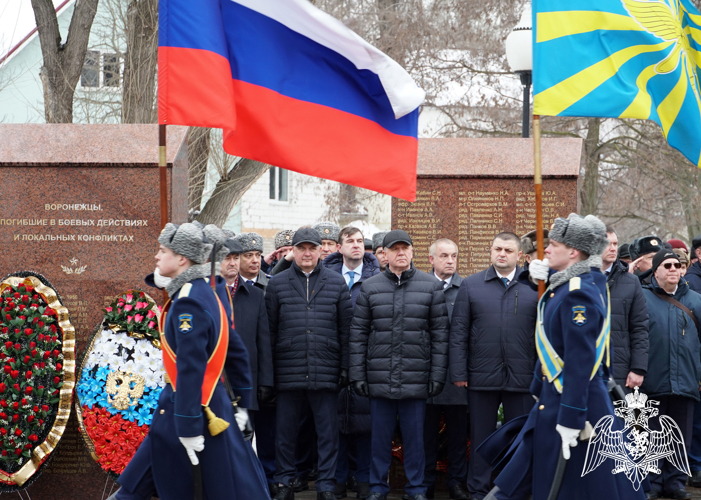 Начальник Управления Росгвардии по Воронежской области Алексей Баранников почтил память воинов-интернационалистов