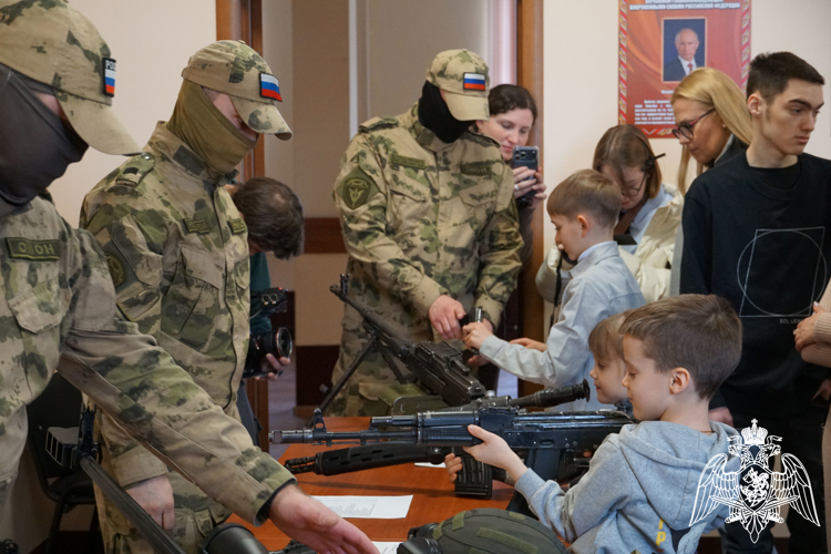 «Один день с ОМОН» - в преддверии 10-летия Управление Росгвардии по Воронежской области знакомит с тонкостями профессии 