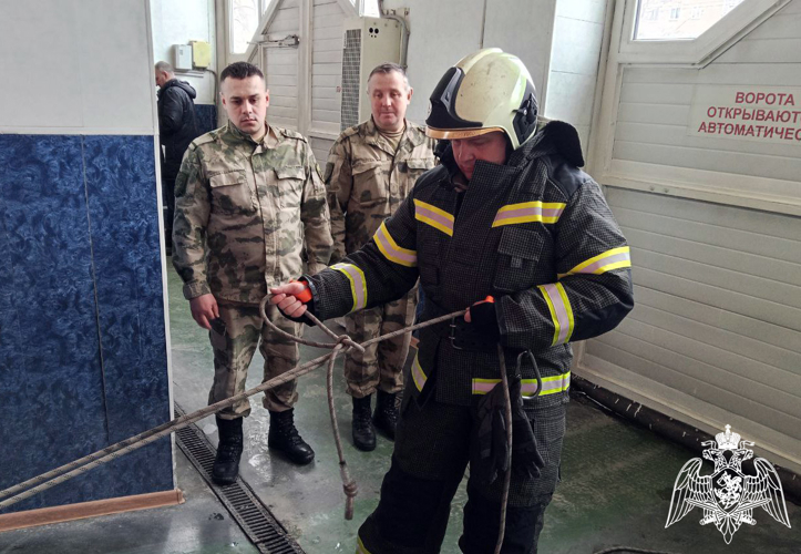 В Воронеже РОСГВАРДИЯ ПРОВЕЛА УЧЕБНЫЙ СБОР С ПОЖАРНЫМИ РАСЧЕТАМИ 