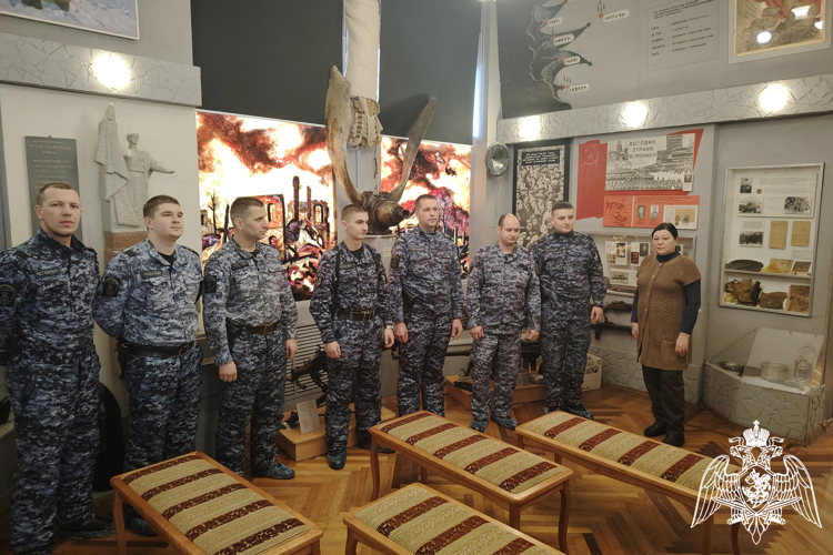 Сотрудники вневедомственной охраны Воронежской области посетили районный музей
