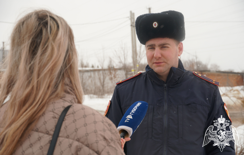 «ОДИН ДЕНЬ С ВНЕВЕДОМСТВЕННОЙ ОХРАНОЙ» - В ПРЕДДВЕРИИ 10-ЛЕТИЯ УПРАВЛЕНИЕ РОСГВАРДИИ ПО ВОРОНЕЖСКОЙ ОБЛАСТИ ЗНАКОМИТ С ТОНКОСТЯМИ ПРОФЕССИИ 