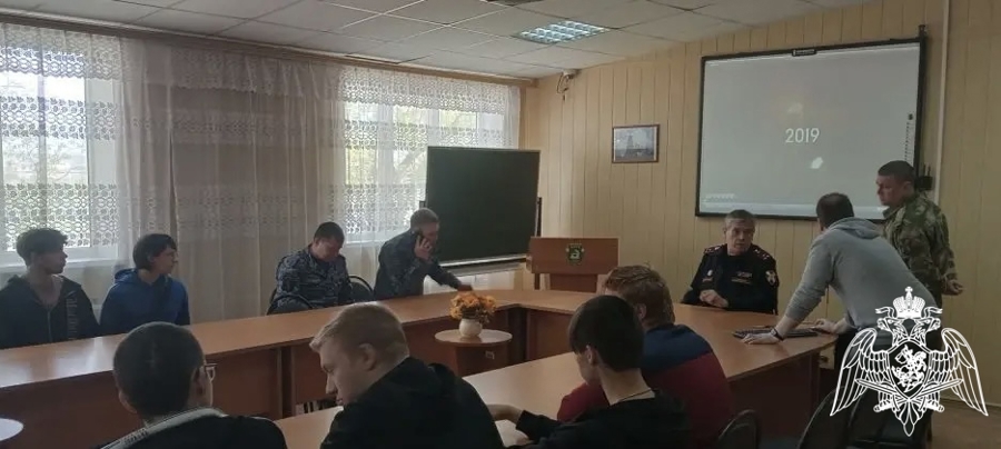 В Воронежской области Росгвардия реализует масштабный цикл мероприятий, направленных на профессиональную ориентацию среди подрастающего поколения