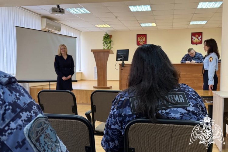 В УПРАВЛЕНИИ ВНЕВЕДОМСТВЕННОЙ ОХРАНЫ ВОРОНЕЖСКОЙ ОБЛАСТИ ПРОШЛА АТТЕСТАЦИЯ СОТРУДНИКОВ