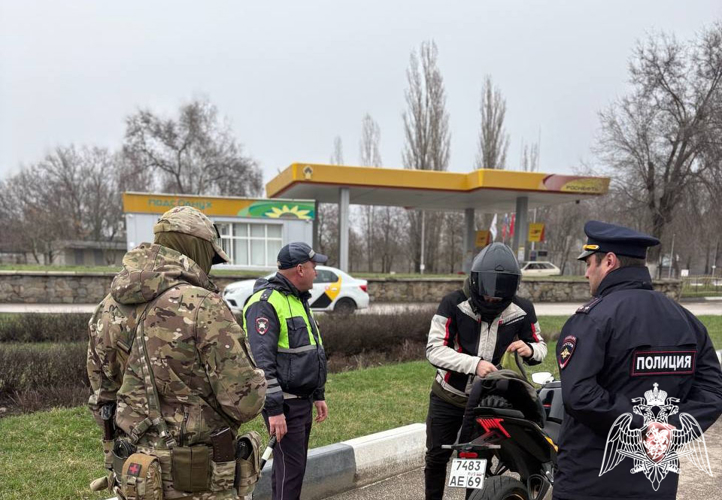 Сотрудники Росгвардии оказали содействие полиции при проведении масштабного профилактического рейда на дорогах Воронежской области