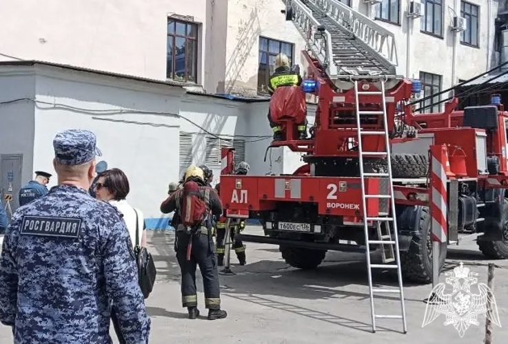 В Воронеже начальник инспекции пожарной безопасности Управления Росгвардии принял участие в работе штаба в пожарно-тактическом учении