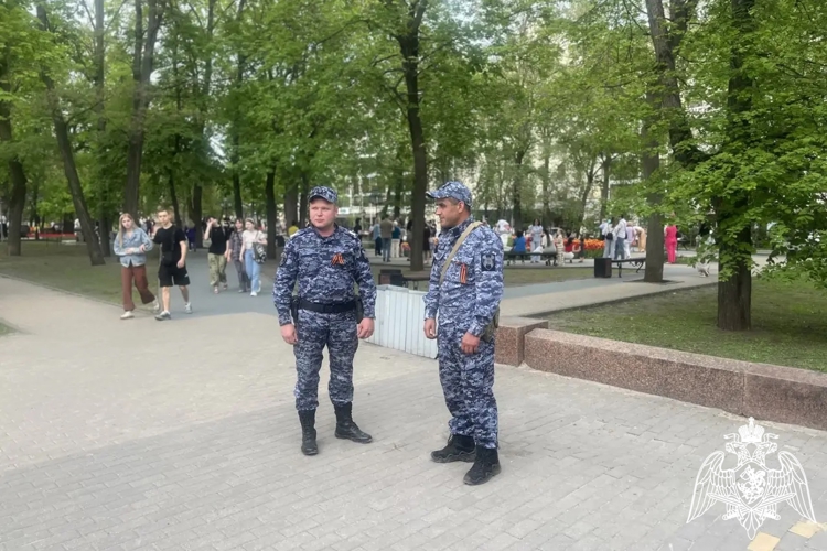 В Воронежской области сотрудники Росгвардии обеспечили безопасность в День Победы 