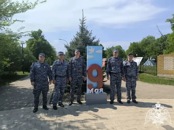 Сотрудники вневедомственной охраны Воронежской области присоеднились к акции " На страже памяти"  