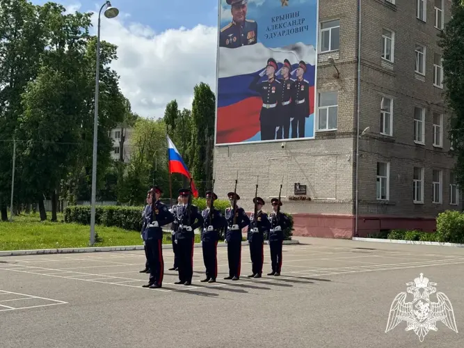 Офицер Росгвардии принял участие в работе судейской коллегии на смотре-конкурсе строя и песни среди кадетских образовательных организаций Воронежской области