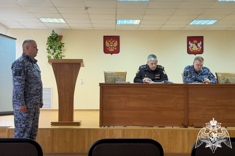 В УПРАВЛЕНИИ ВНЕВЕДОМСТВЕННОЙ ОХРАНЫ ВОРОНЕЖСКОЙ ОБЛАСТИ ПРОШЛА АТТЕСТАЦИЯ СОТРУДНИКОВ