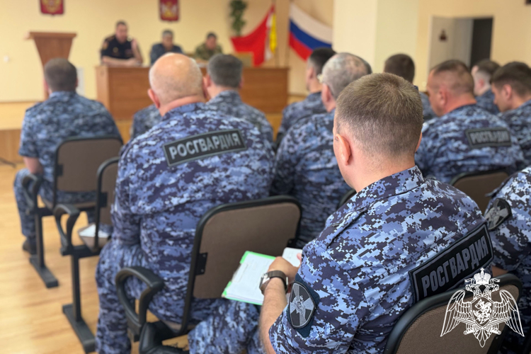 Начальник отделения учета и комплектования Управления Росгвардии по Воронежской области принял участие в круглом столе по вопросам комплектования подразделений