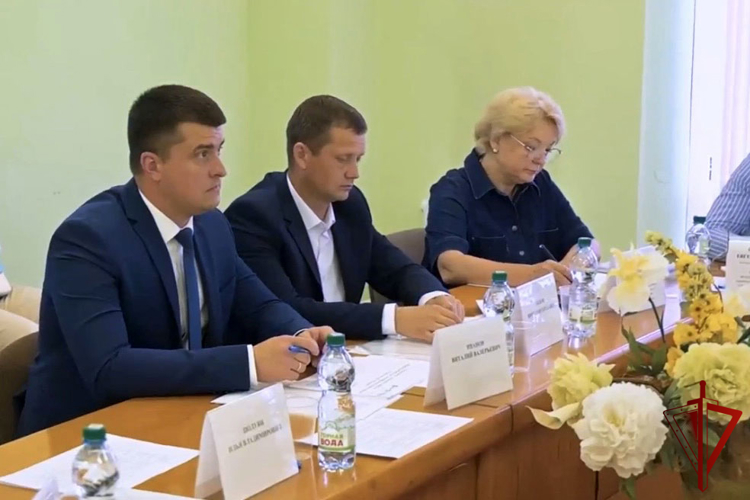 Офицеры Росгвардии - участники программы «Герои земли Воронежской» готовятся к защите выпускных работ 