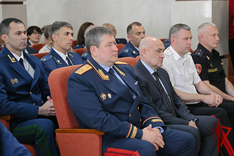 Начальник Управления Росгвардии по Воронежской области генерал-майор полиции  Алексей Баранников принял участие в представлении прокурора Воронежской области