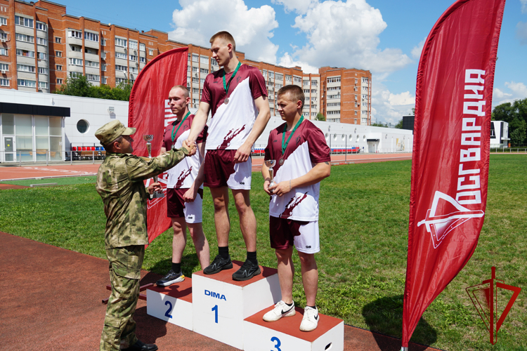 В Воронеже прошел чемпионат по легкой атлетике среди росгвардейцев, посвященный 105-летию со дня образования Центрального округа Росгвардии