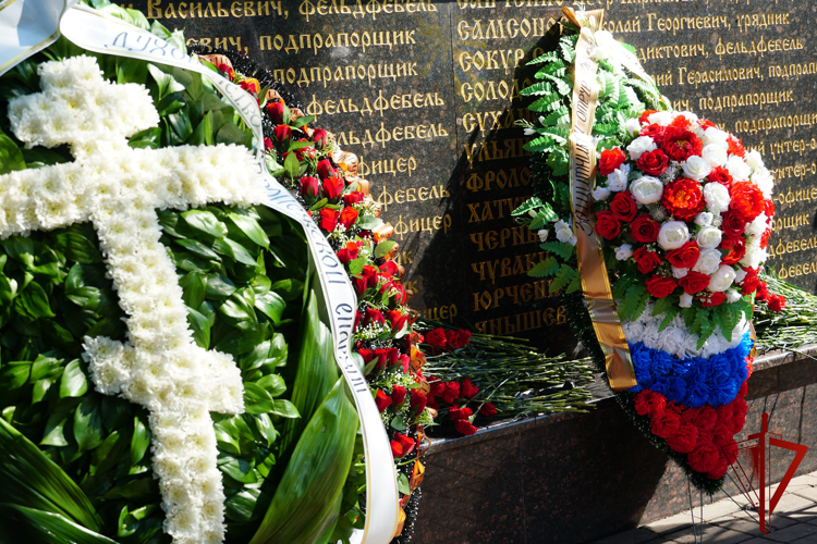 В Воронеже начальник Управления Росгвардии почтил память воинов, погибших в Первой мировой войне