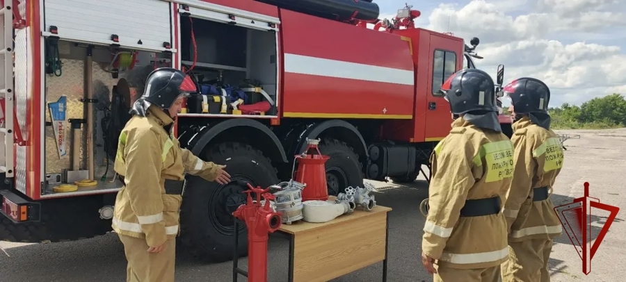 В  Воронеже росгвардейцы провели противопожарную тренировку 