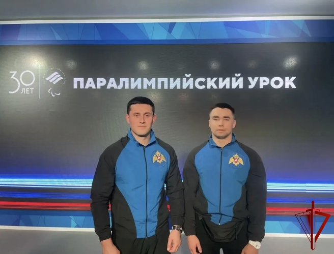 Воронежские росгвардейцы приняли участие в Паралимпийском уроке